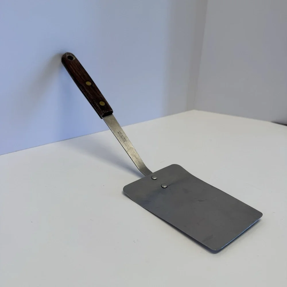 Robinson Knife Co. preowned 12